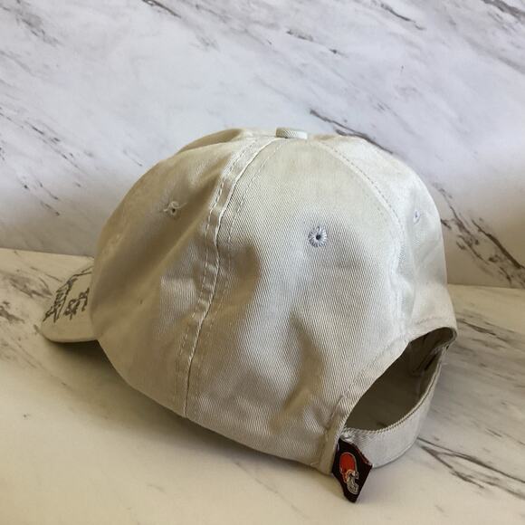 Cleveland Browns Hat Signed – Mystery Autographs – Possibly Legendary? Gift Idea - Picture 8 of 12